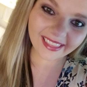 Meet your Posher, Candice